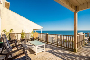 A Villa Roja by Oak Island Accommodations